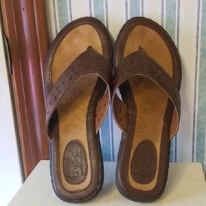 Born concept leather thong sandals. Sz 7m.